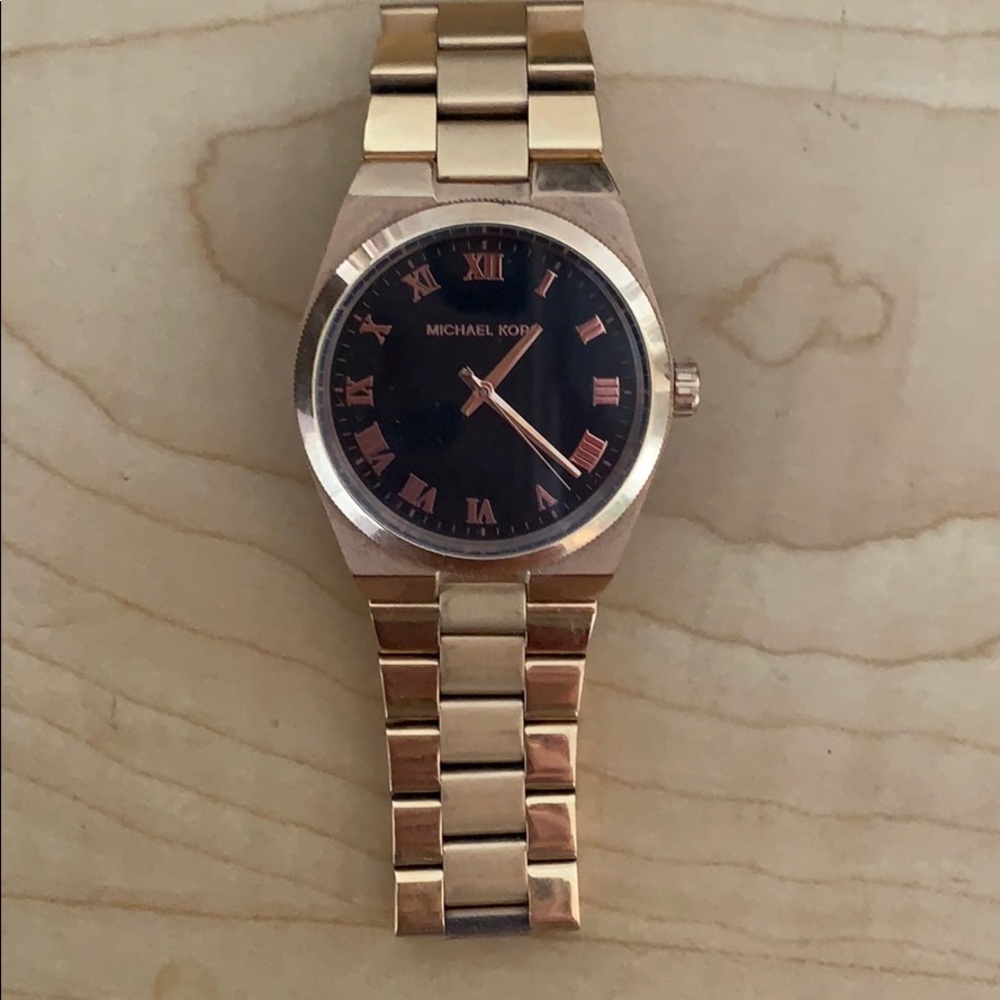 MICHAEL KORS rose gold 3 hand watch
